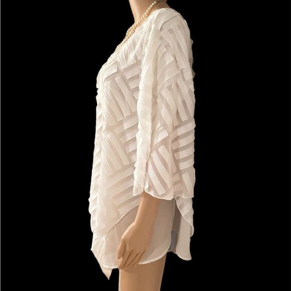 IC by Connie k Women’s Size Large Solid White Asymmetrical 3/4 Sleeve Tunic Top - Picture 2 of 16